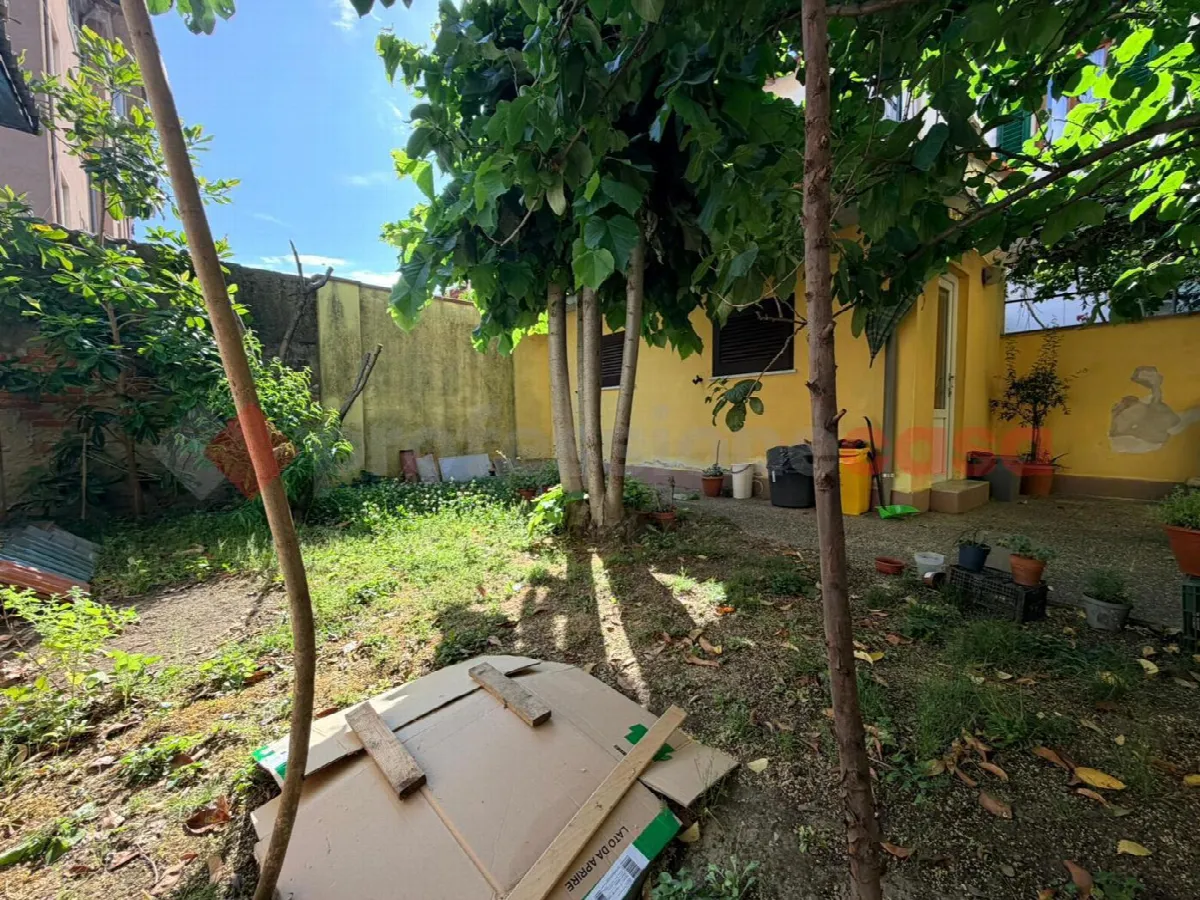 Casa indipendente in vendita a Prato - foto 4