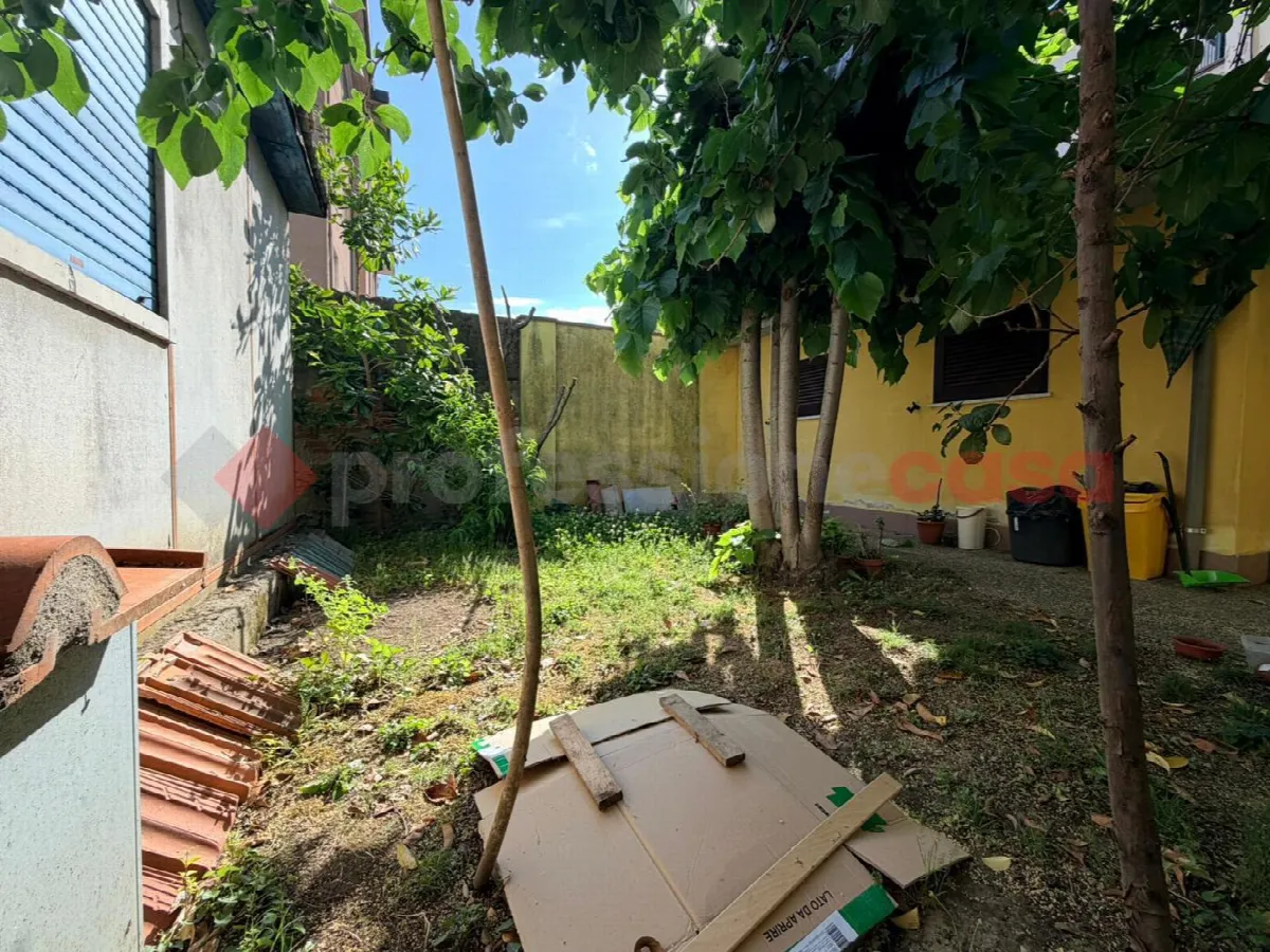 Casa indipendente in vendita a Prato - foto 5