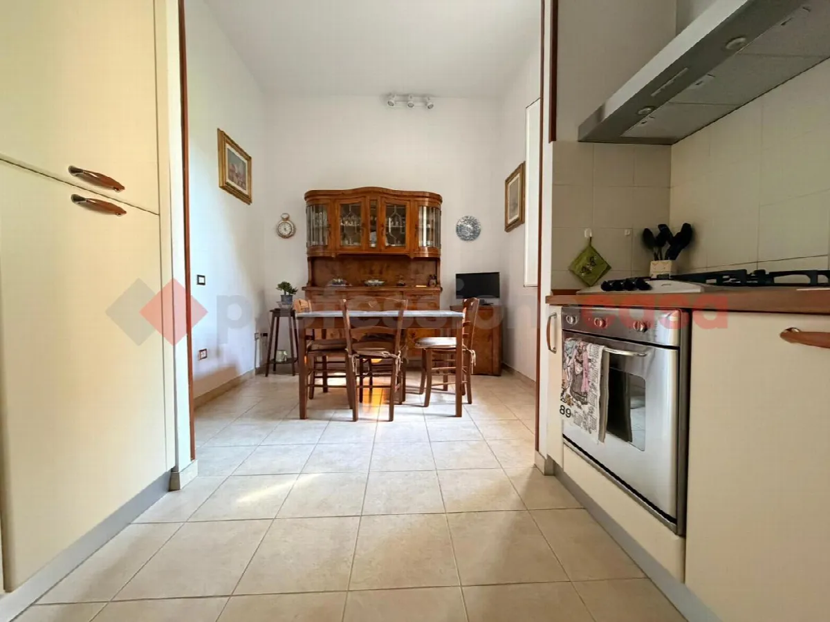 Casa indipendente in vendita a Prato - foto 1