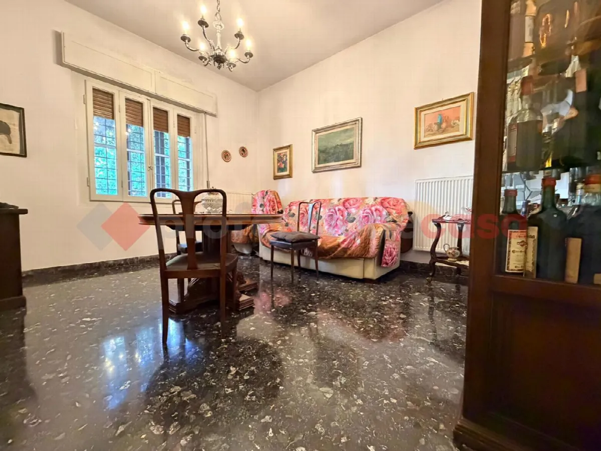 Casa indipendente in vendita a Prato - foto 5
