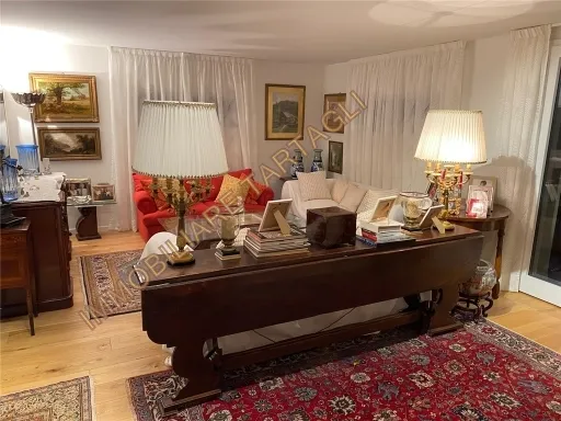 Appartamento in vendita a Firenze - PORTA ROMANA-SAN GAGGIO - foto 1