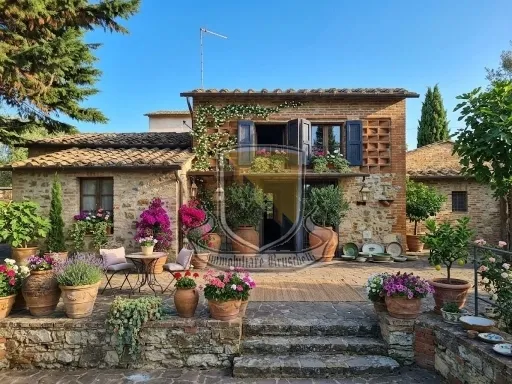 Rustico in vendita a Castelnuovo Berardenga - foto 1