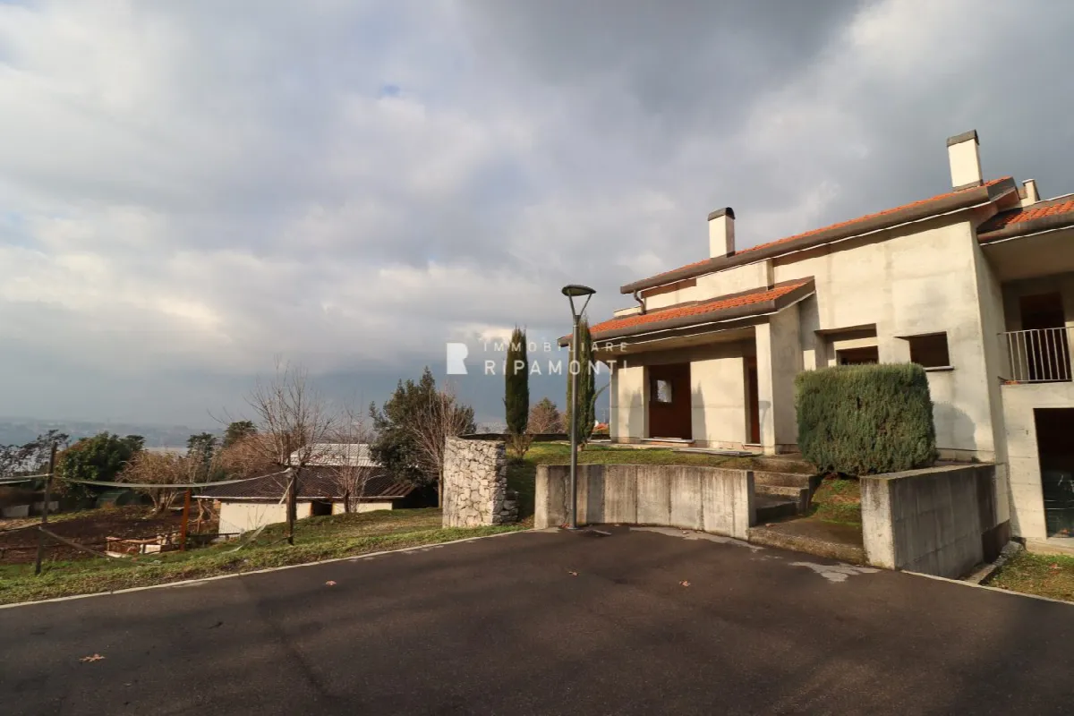 Villetta a schiera in vendita a Oggiono - Imberido - foto 1