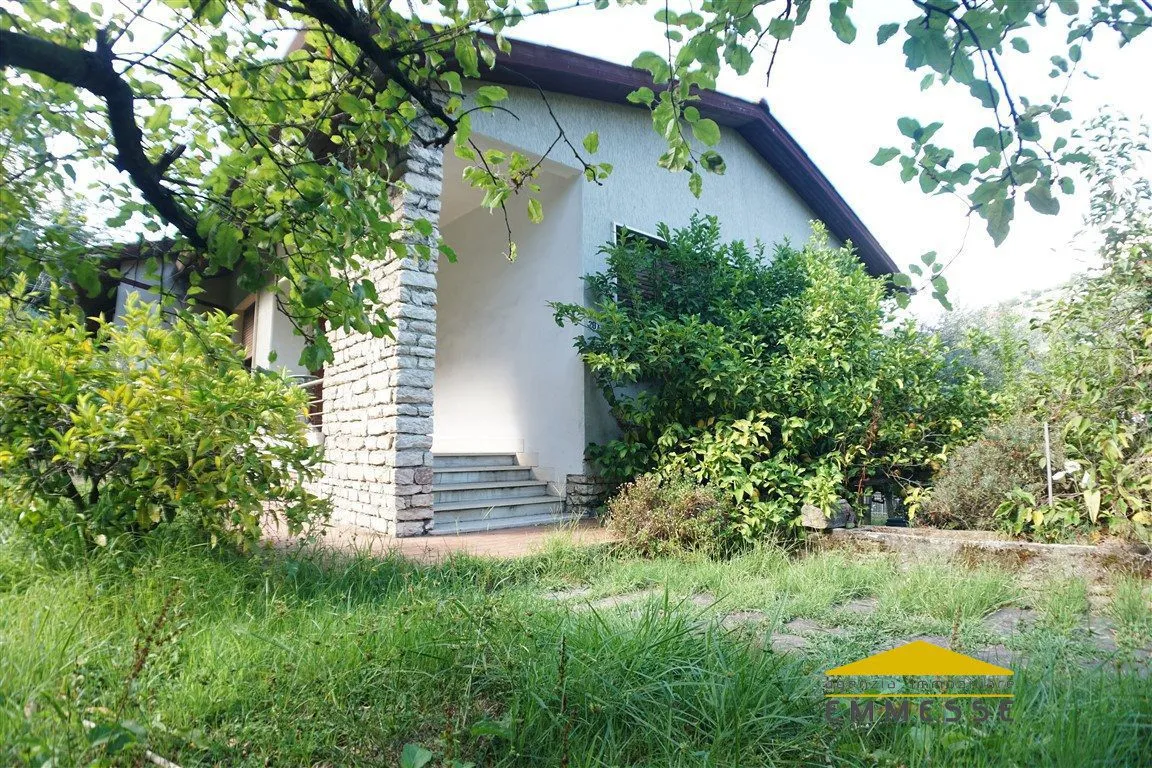 Casa indipendente in vendita a Massa - foto 1