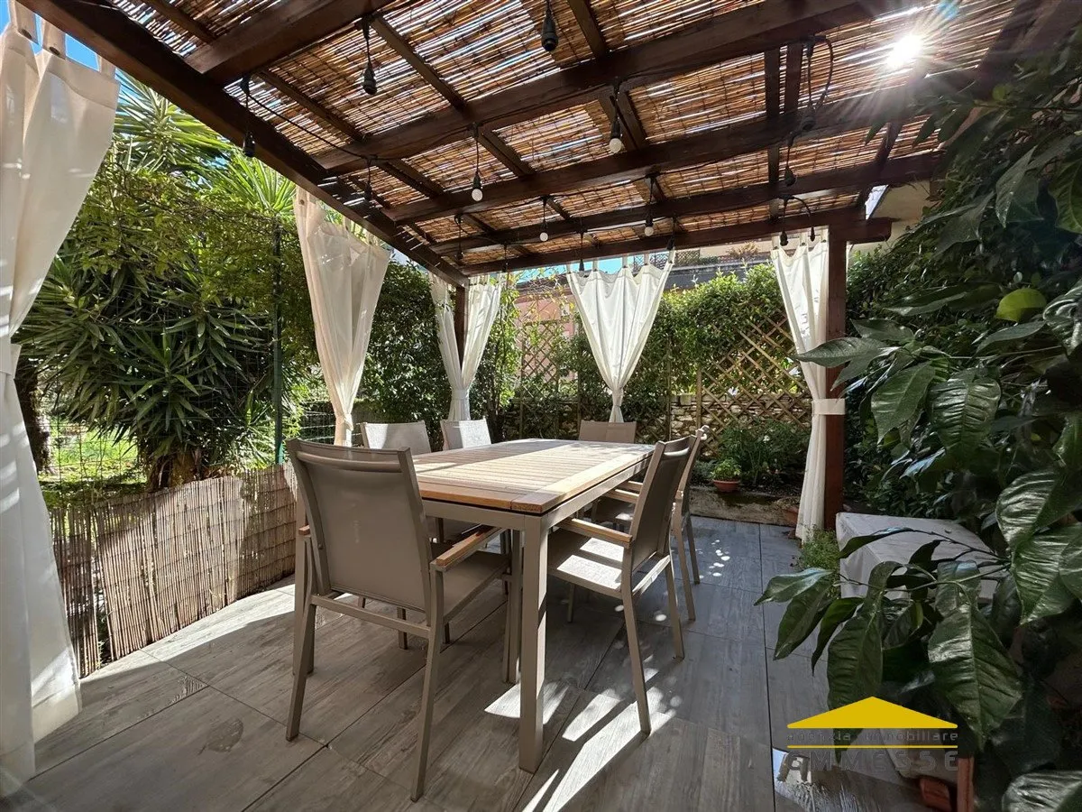 Casa indipendente in vendita a Carrara - foto 1