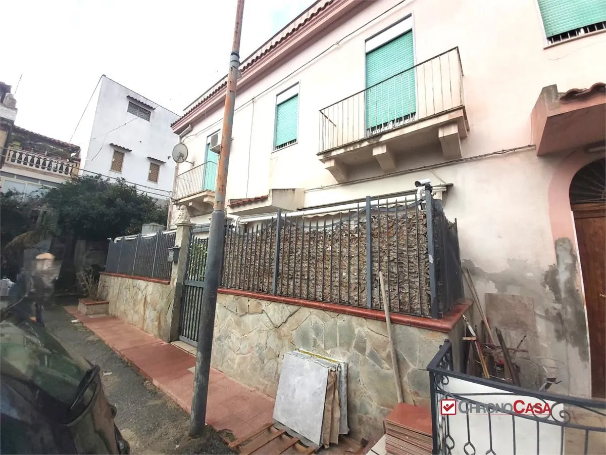 Casa indipendente in vendita a Messina - foto 1