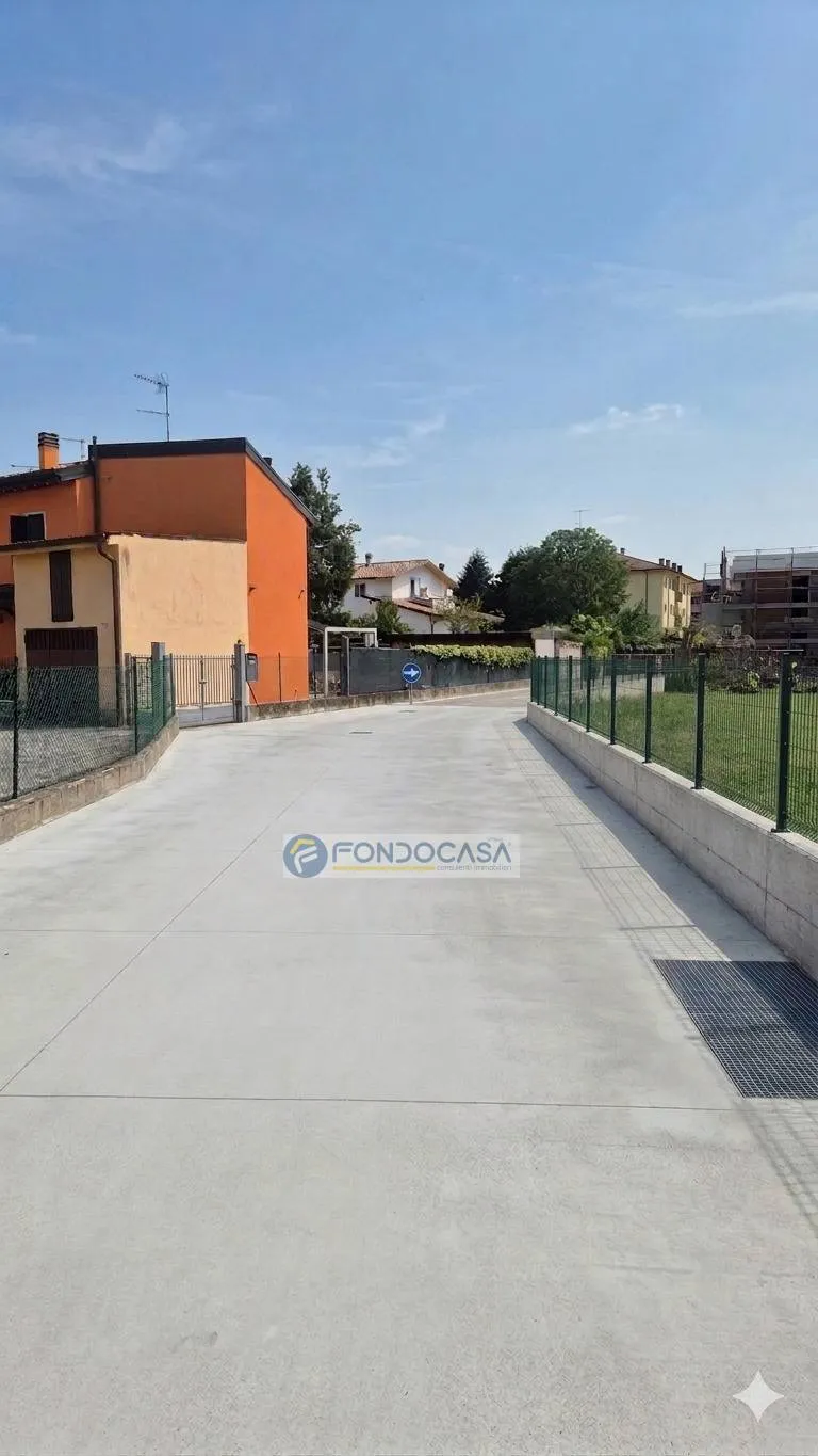 Appartamento in vendita a Castelnuovo del Garda, Castelnuovo - foto 4