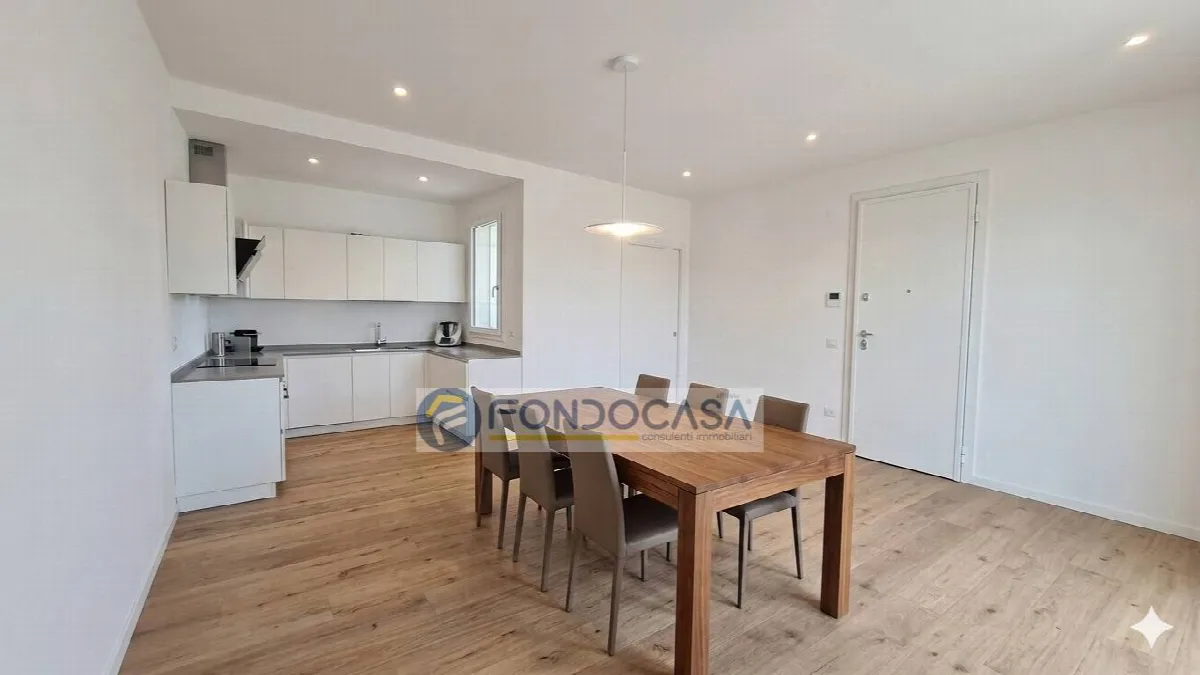 Appartamento in vendita a Castelnuovo del Garda, Castelnuovo - foto 8