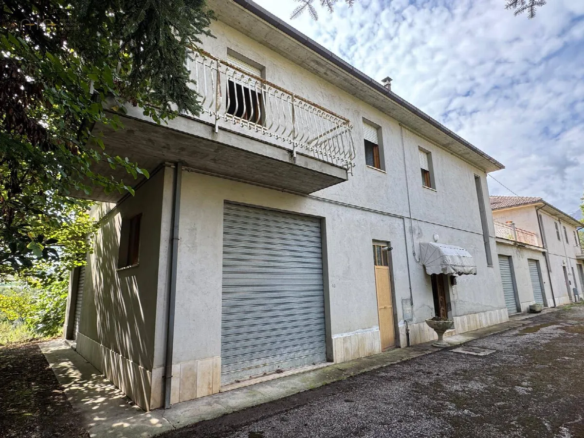 Appartamento in vendita a Amandola, Centrale / Centro Storico - foto 3