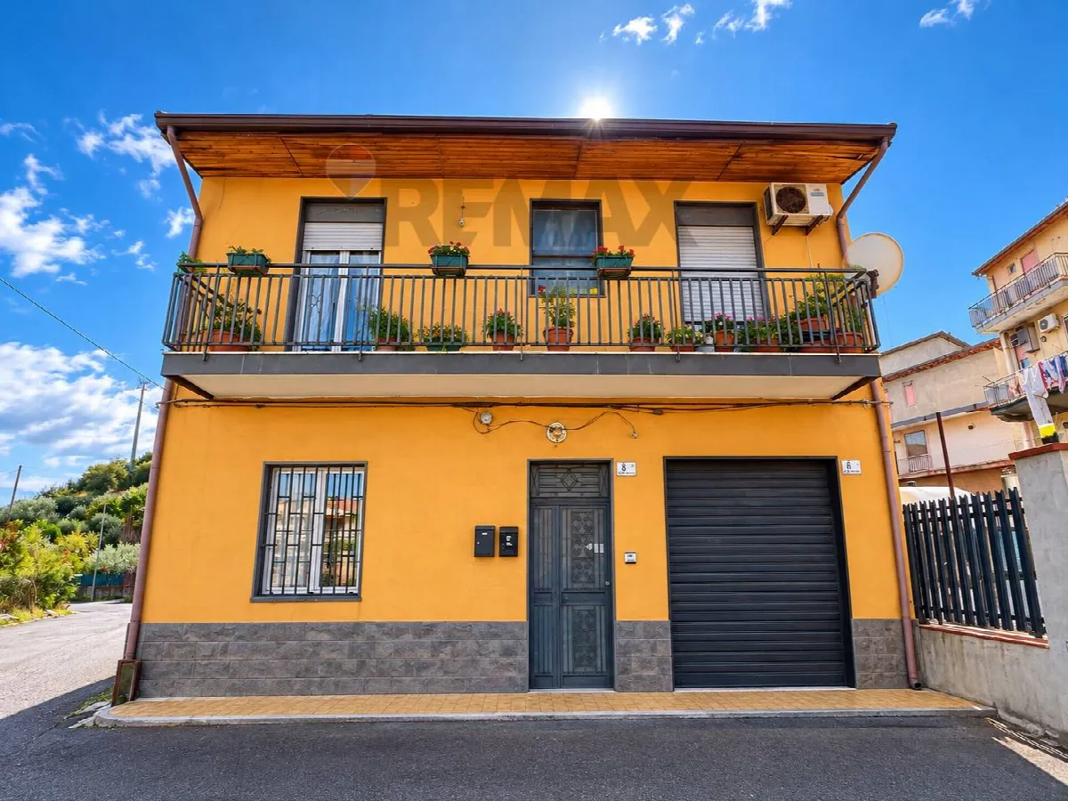 Casa Semindipendente in vendita a Motta Sant'Anastasia - foto 2