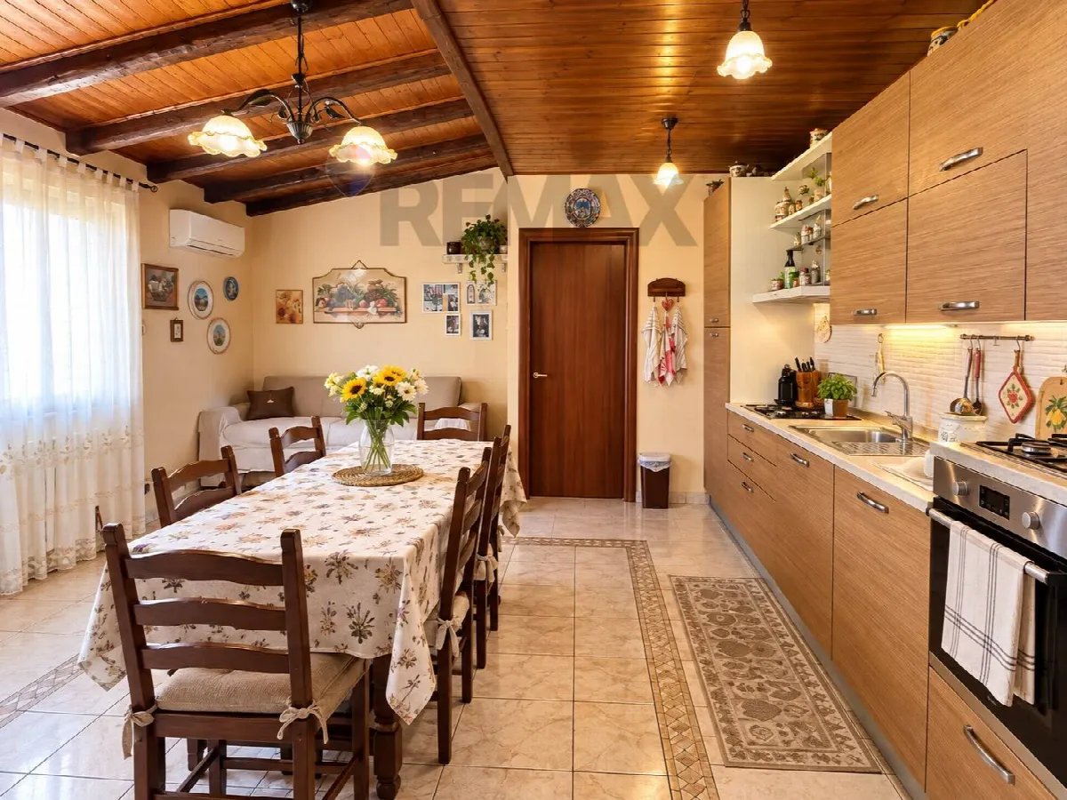 Casa Semindipendente in vendita a Motta Sant'Anastasia - foto 5