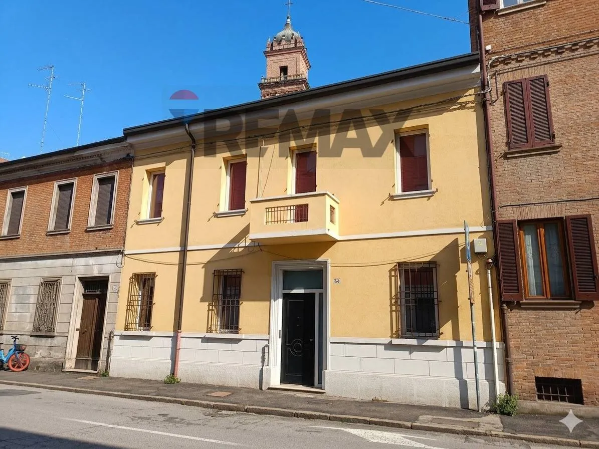Casa Semindipendente in vendita a Ferrara, Entro Mura - foto 1