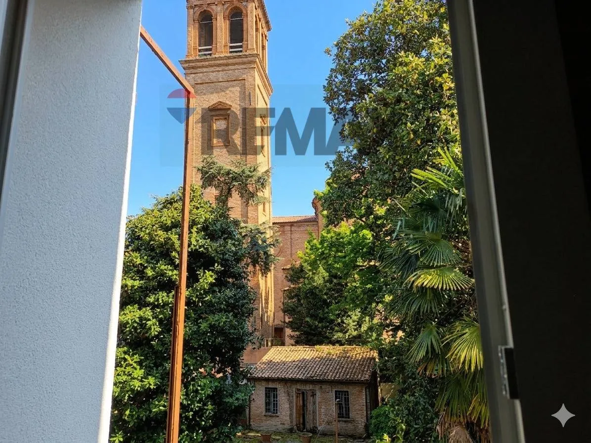 Casa Semindipendente in vendita a Ferrara, Entro Mura - foto 2