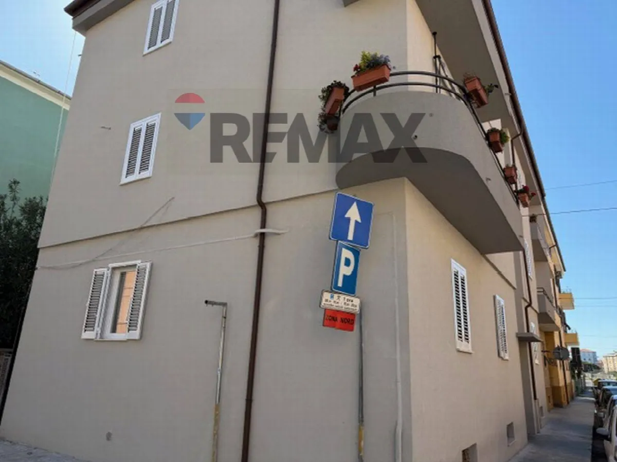 Appartamento in vendita a Falconara Marittima, Centro - foto 2