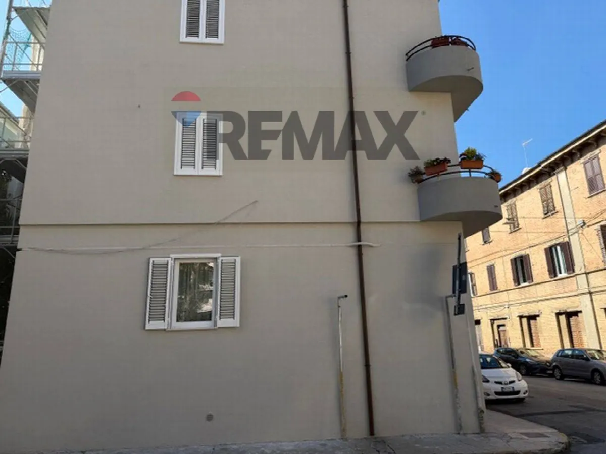 Appartamento in vendita a Falconara Marittima, Centro - foto 3