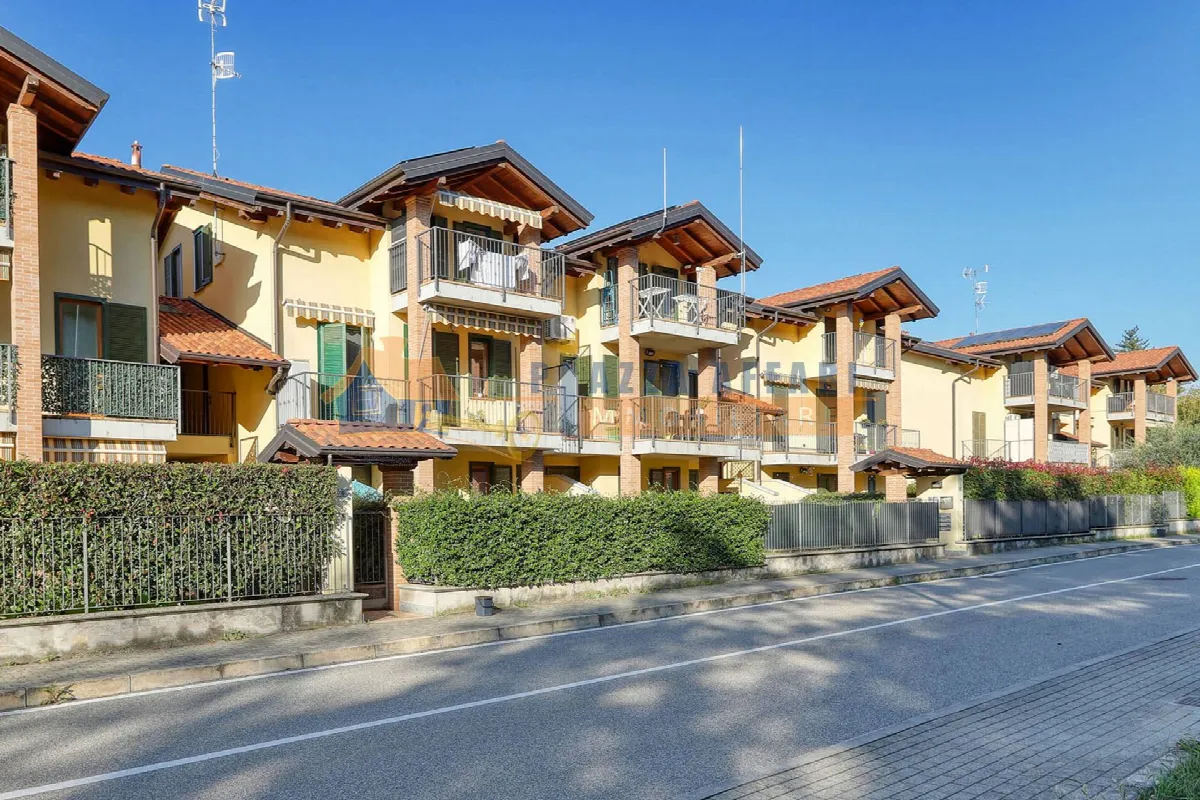 Appartamento in vendita a Solbiate Arno, Cascina Monte Forte - foto 1