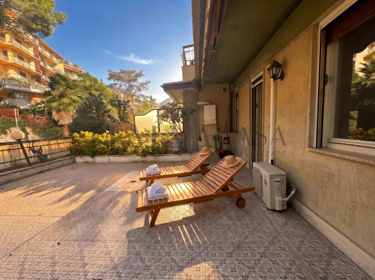 Appartamento in vendita a Sanremo, Foce - foto 1