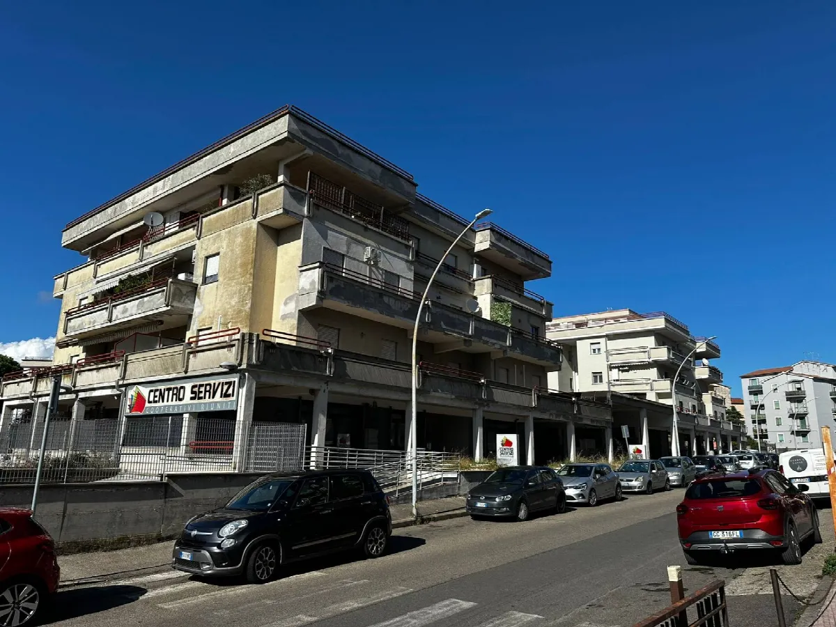Ufficio in vendita a Viterbo, Pilastro - foto 1