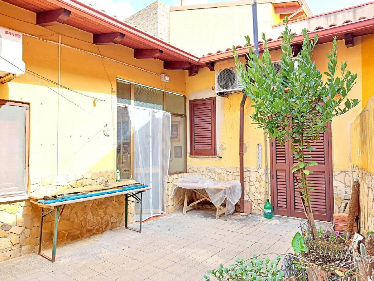 Casa indipendente in vendita a Sanluri - foto 1