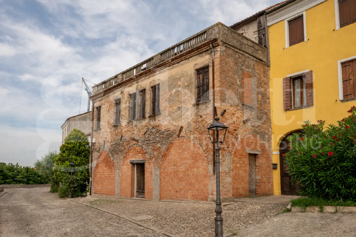 Stabile in vendita a Monselice - foto 1