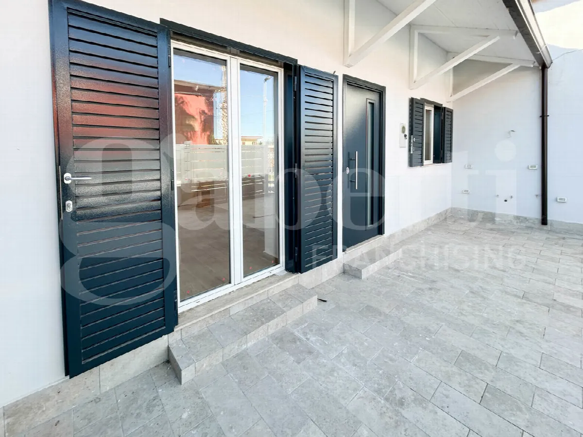 Casa indipendente in vendita a Pozzuoli - foto 1