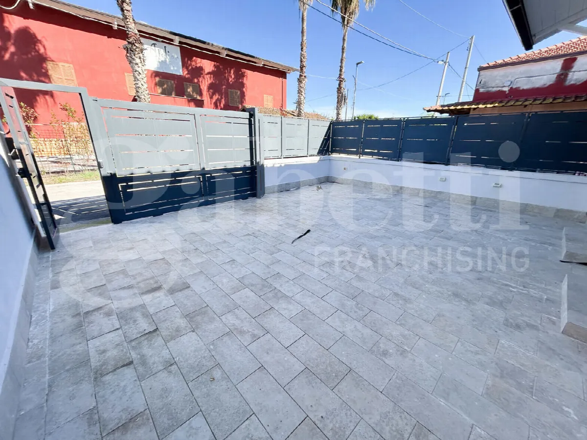 Casa indipendente in vendita a Pozzuoli - foto 2