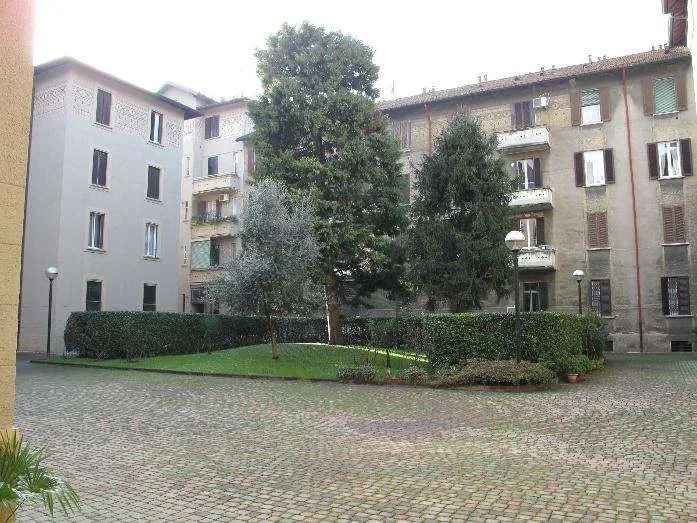 Appartamento in vendita a Milano - Certosa/ Quarto Oggiaro/ Villa Pizzone - foto 2