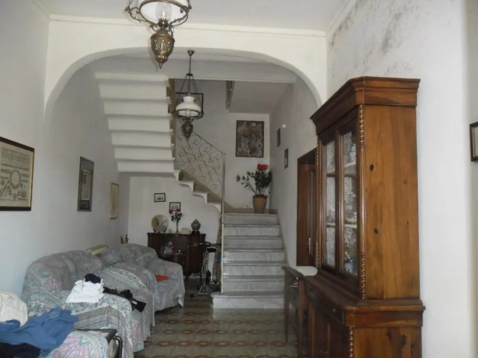 Casa indipendente in vendita a Carrara - foto 1