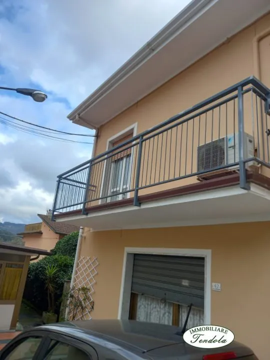 Casa indipendente in vendita a Fosdinovo - foto 2