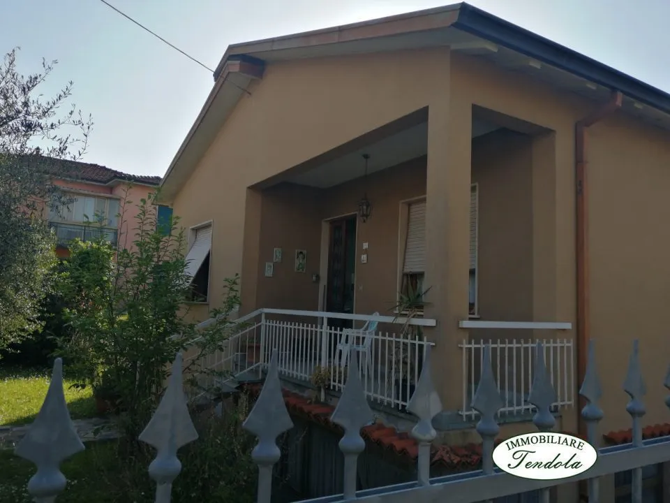Casa indipendente in vendita a Fosdinovo - Caniparola - foto 1