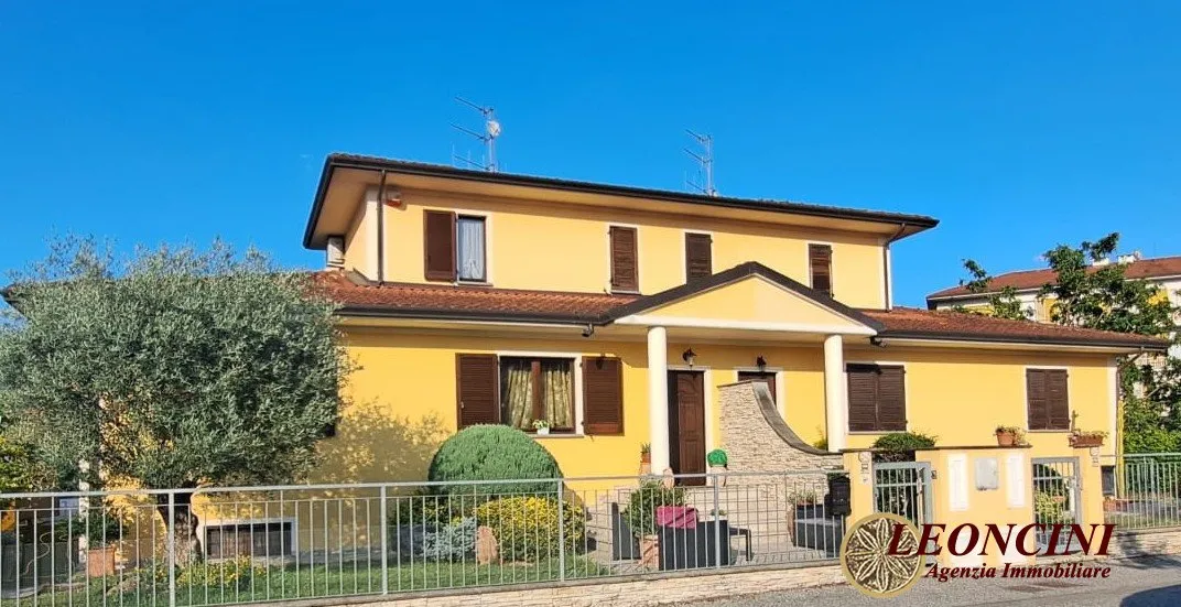 Casa indipendente in vendita a Villafranca in Lunigiana - foto 1