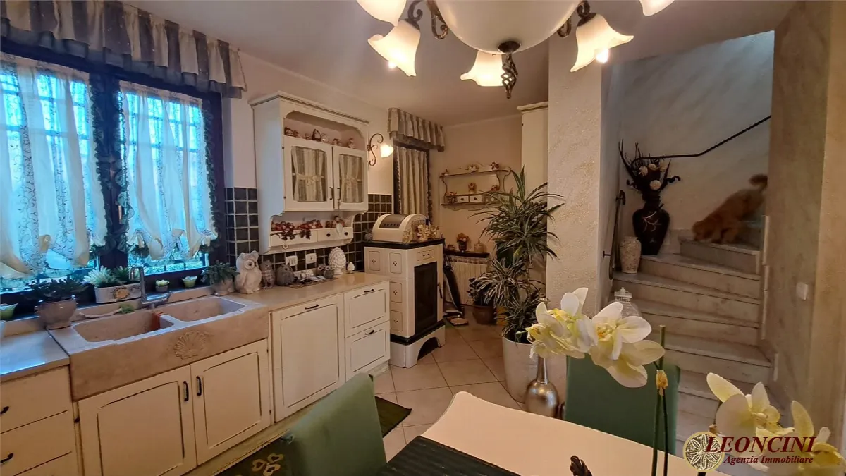 Casa indipendente in vendita a Villafranca in Lunigiana - foto 10