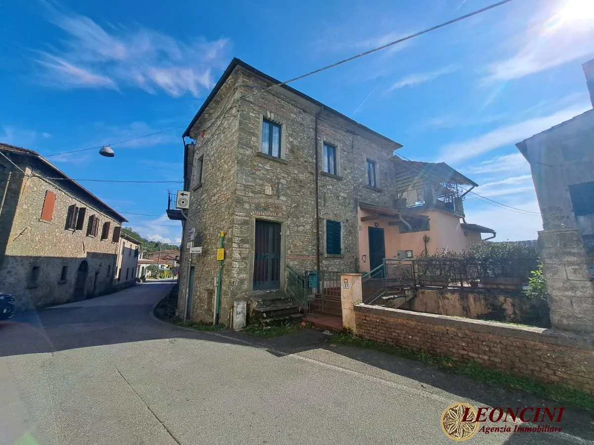 Casa indipendente in vendita a Filattiera - foto 1