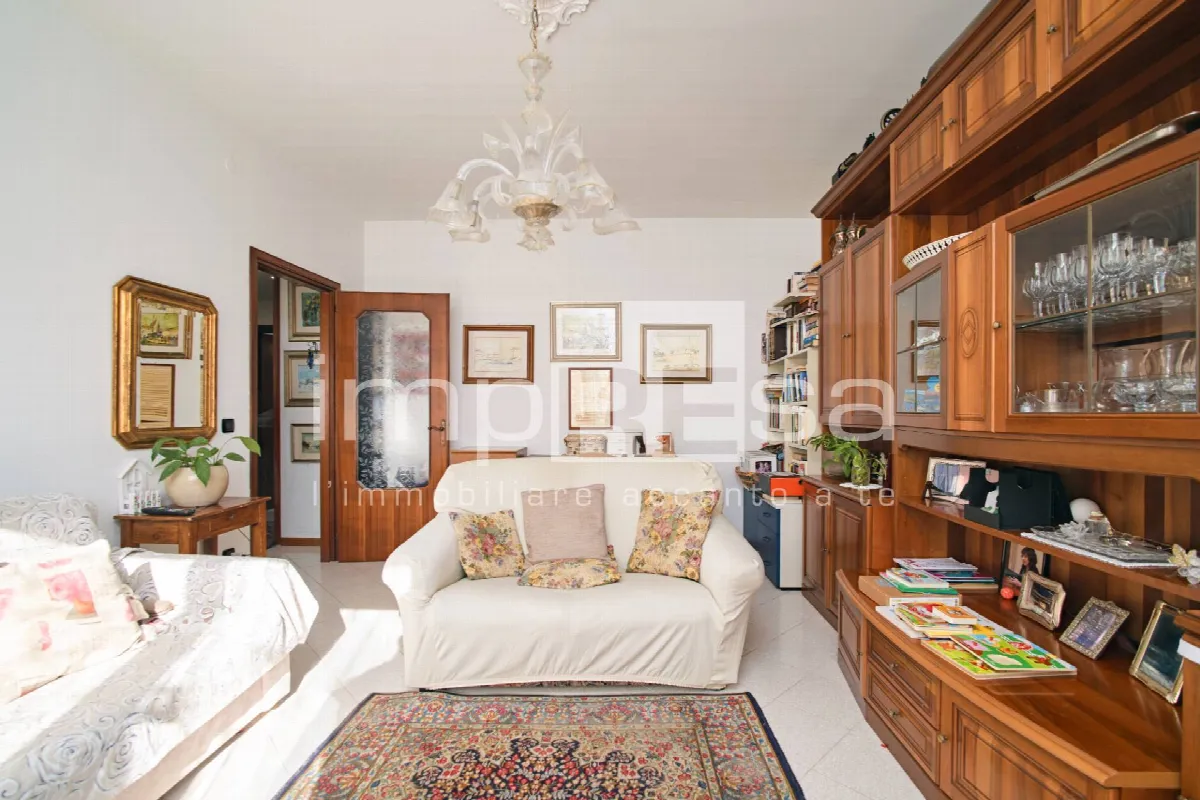 Appartamento in vendita a Paese, Centro - foto 1