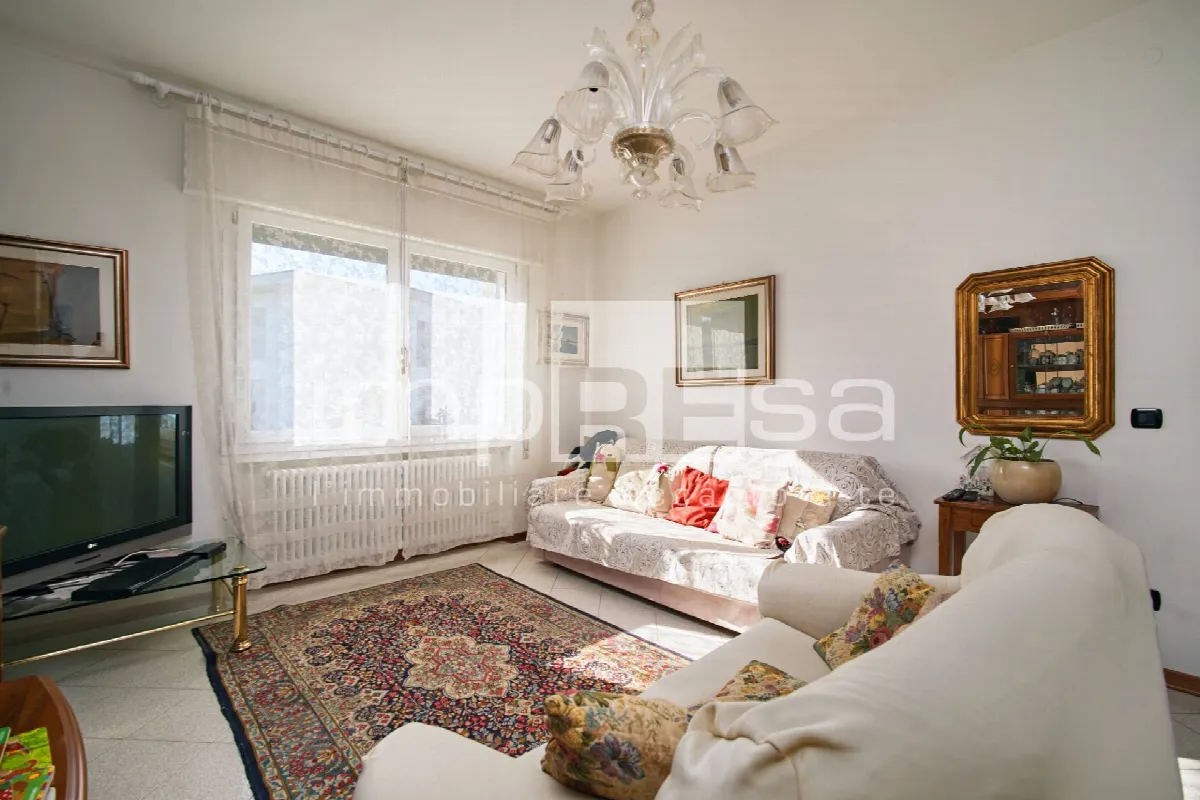 Appartamento in vendita a Paese, Centro - foto 2