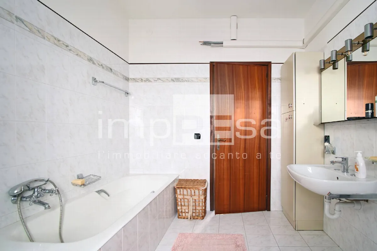 Appartamento in vendita a Paese, Centro - foto 8