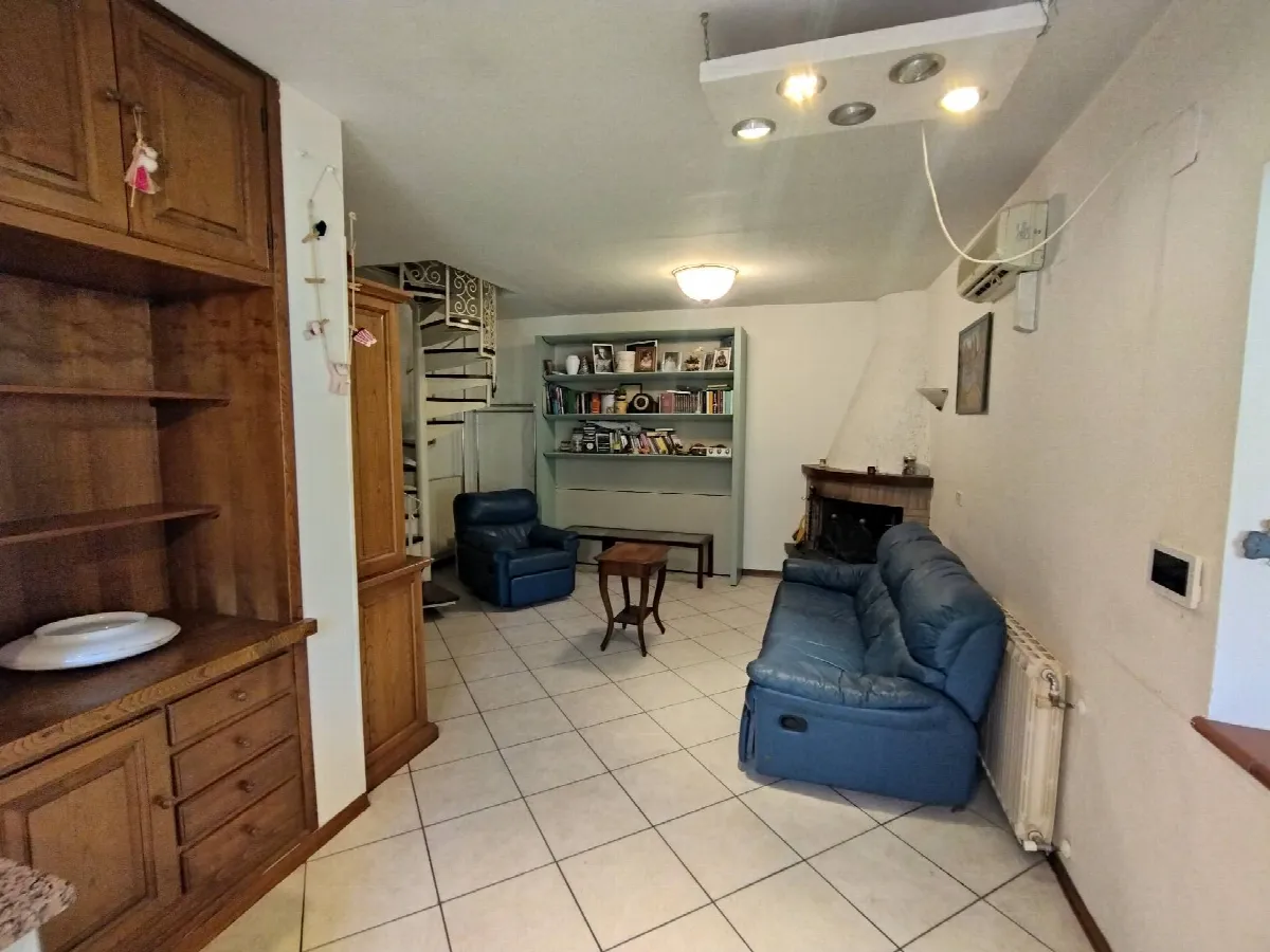 Appartamento in vendita a Camaiore, Frati - foto 8