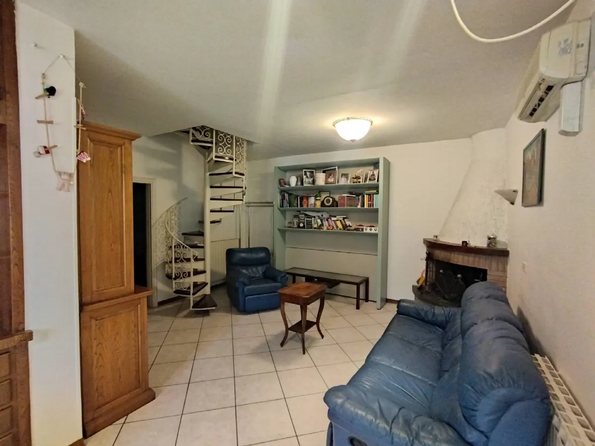 Appartamento in vendita a Camaiore, Frati - foto 9