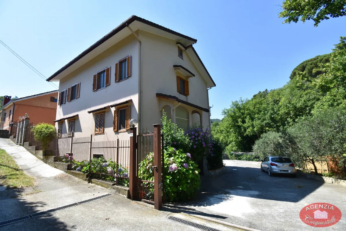 Villetta Bi-trifamiliare in vendita a Stella, San Martino - foto 1