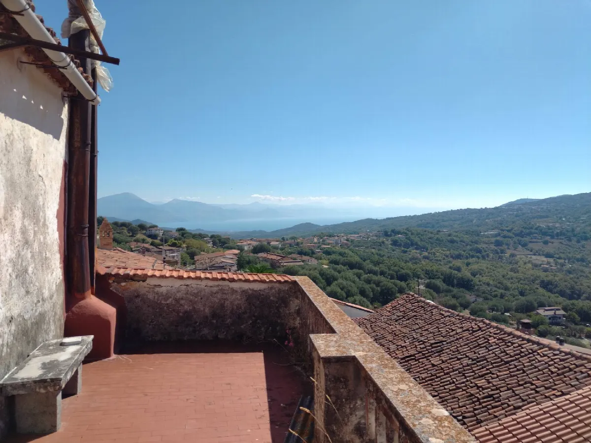 Appartamento indipendente in vendita a Roccagloriosa - foto 1