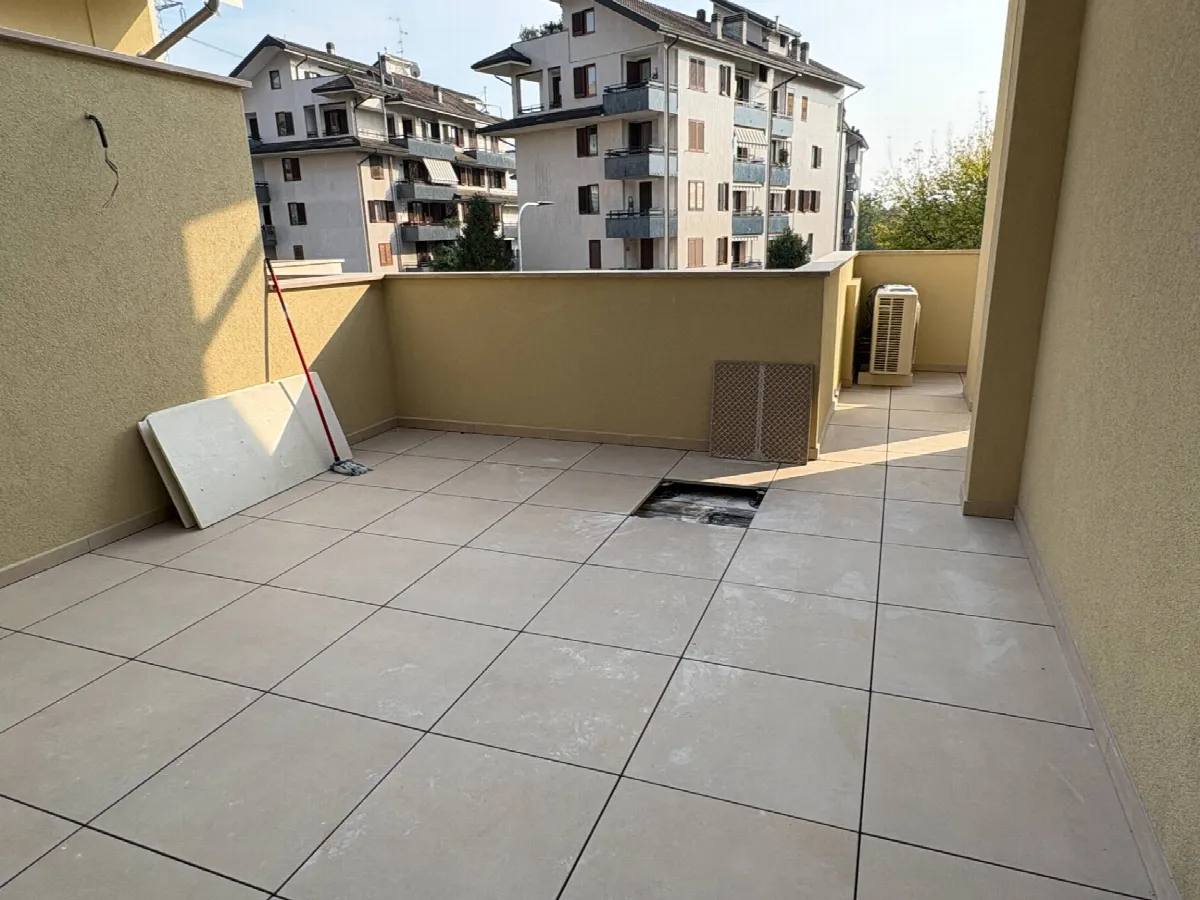 Quadrilocale con terrazzo in vendita a Rho - foto 10