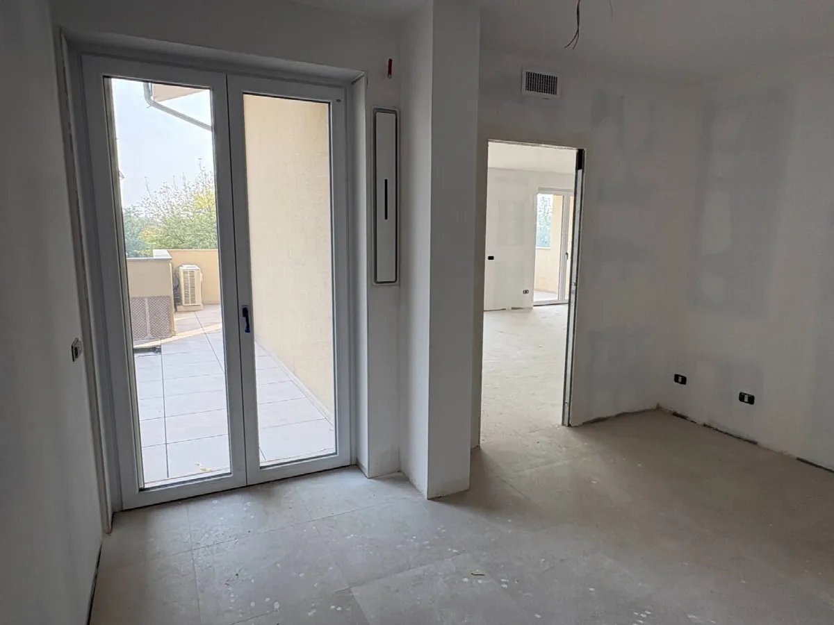 Quadrilocale con terrazzo in vendita a Rho - foto 7