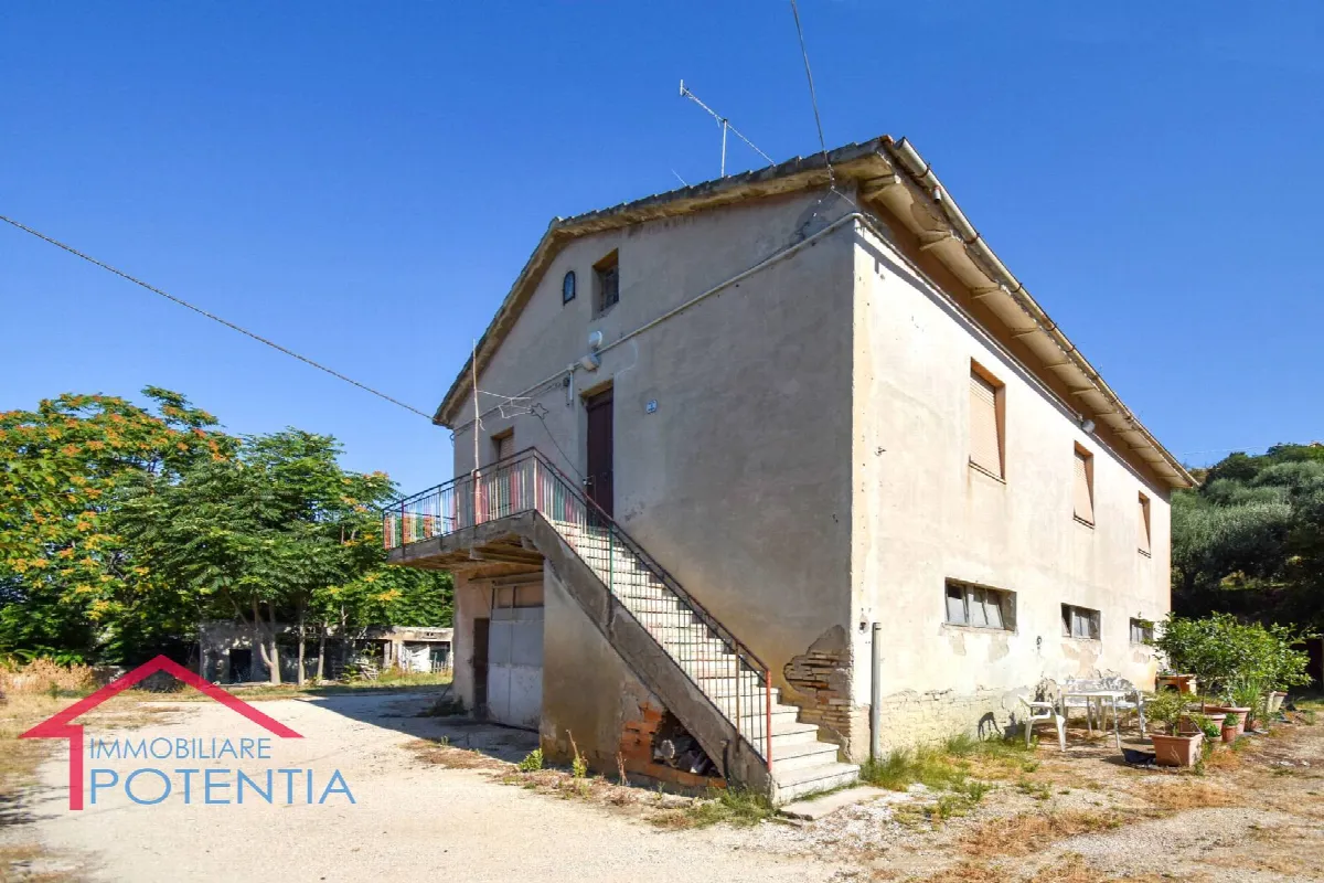 Rustico/Casale in vendita a Potenza Picena, Montecanepino - foto 6