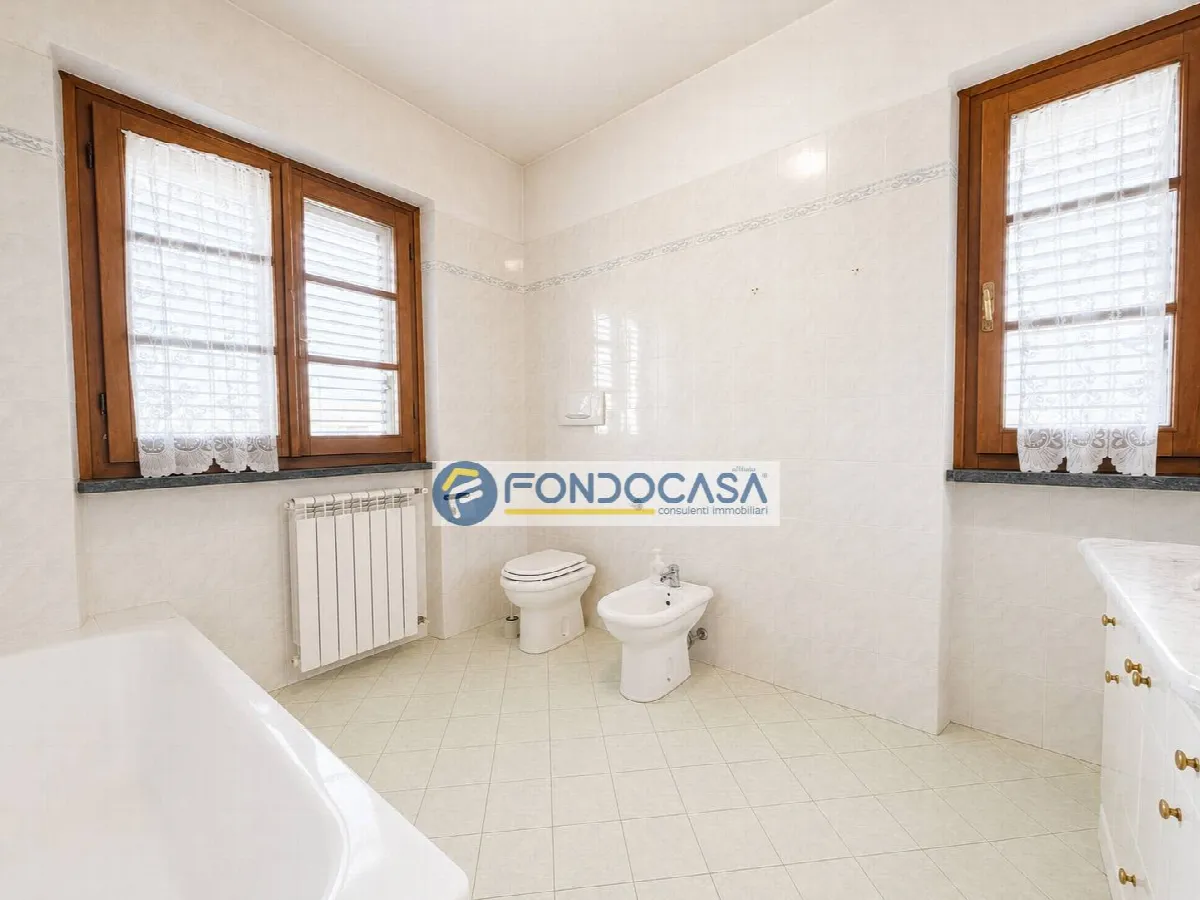 Casa semindipendente in vendita a Montignoso - foto 10