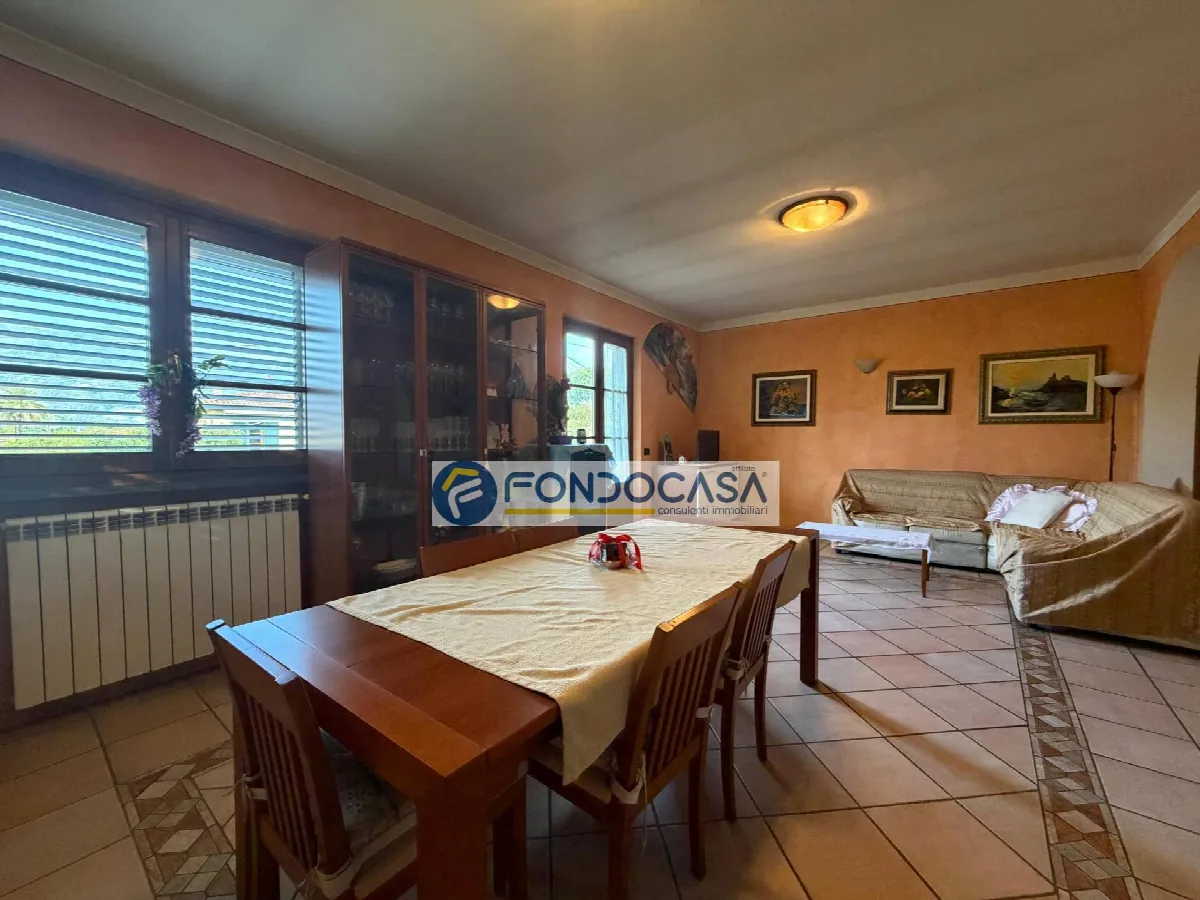 Casa semindipendente in vendita a Montignoso - foto 6