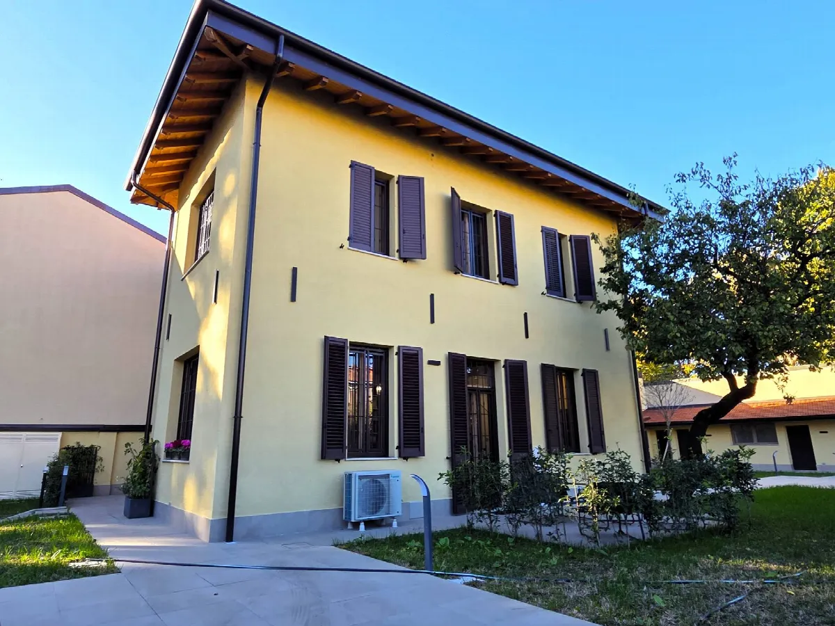 Villa in vendita a Opera - foto 1