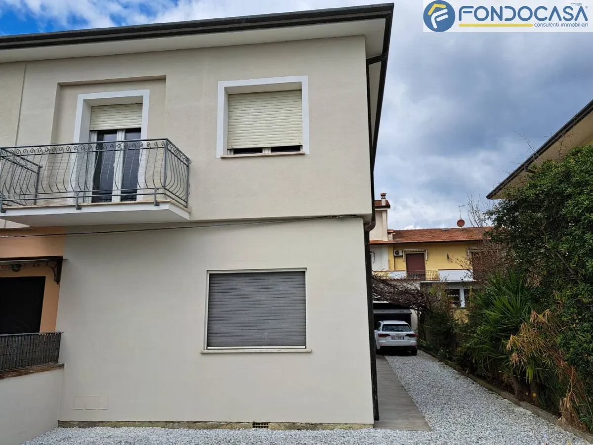 Appartamento in vendita a Camaiore, Lido di Camaiore - foto 2