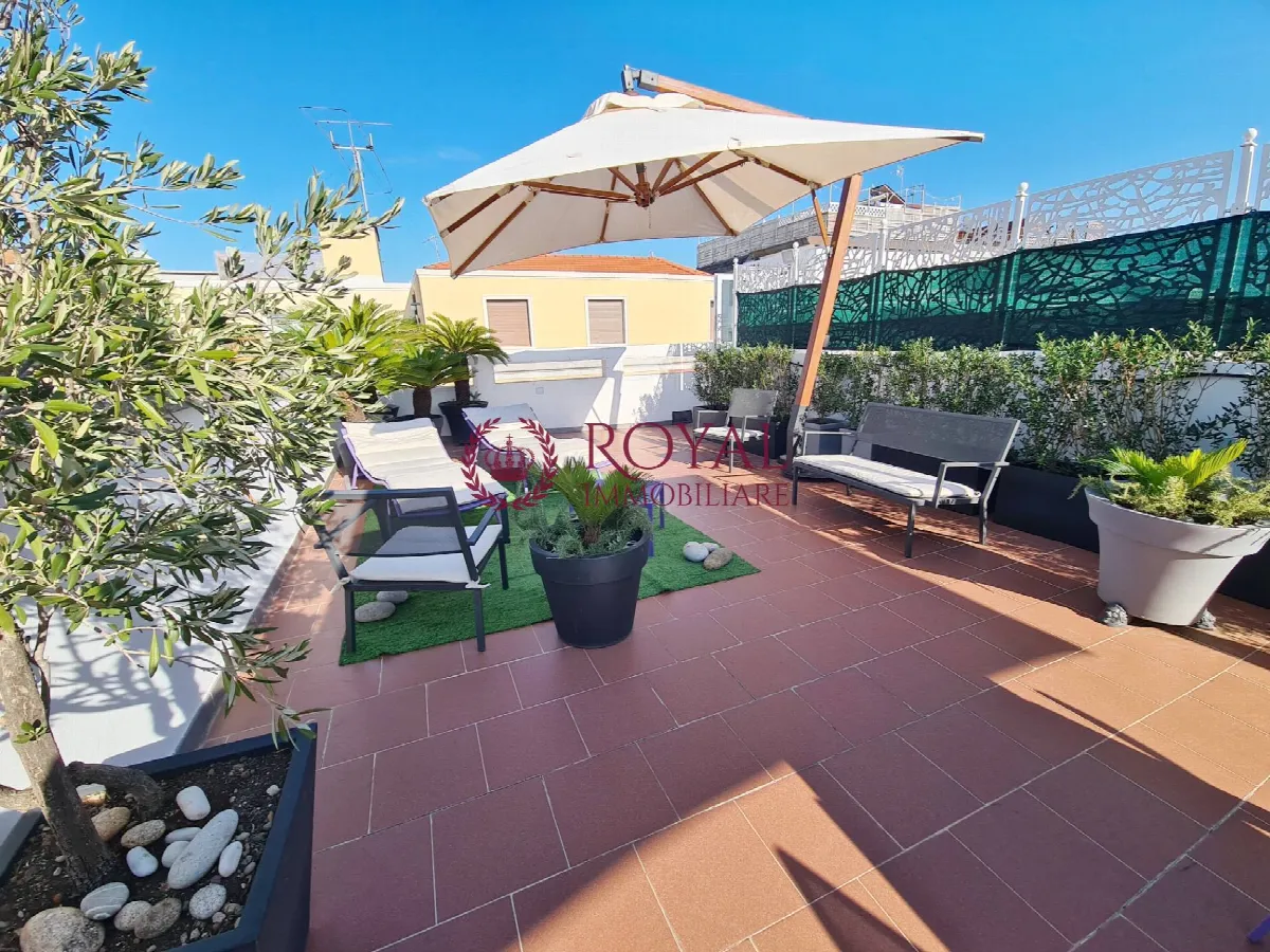 Appartamento in vendita a Livorno, Centro residenziale - foto 2