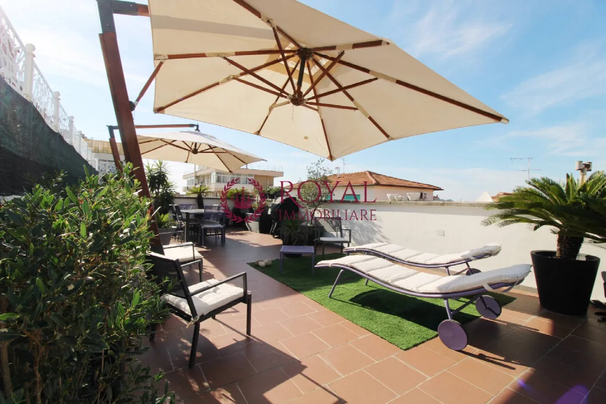 Appartamento in vendita a Livorno, Centro residenziale - foto 4