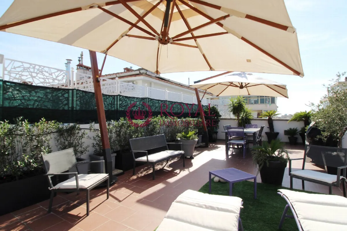 Appartamento in vendita a Livorno, Centro residenziale - foto 6